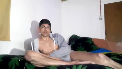 j04kin44l33xi5 online show from 11/29/25, 09:23