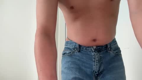 Snapshot of j727552 chatting on 02/08/25, 07:38 j727552 online show from 02/08/25, 07:38