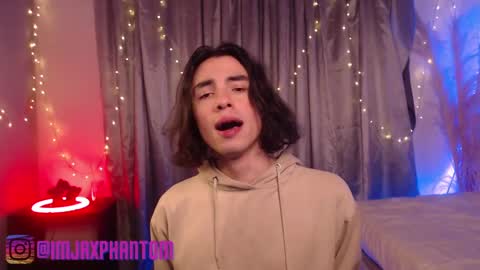 Hey im Jaxxxon check my info     online show from 02/18/25, 12:06