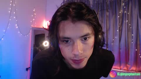 Hey im Jaxxxon check my info     online show from 10/16/25, 09:21