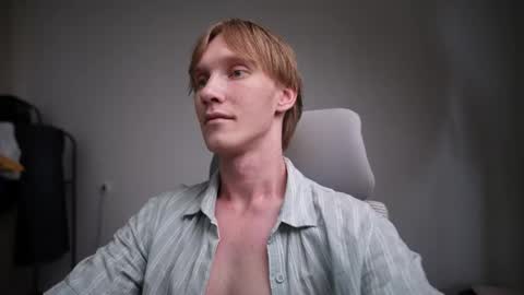 Danny online show from 06/10/26, 06:23