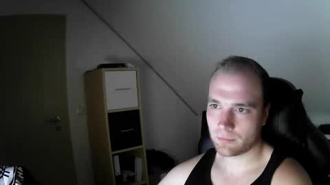 here4y online show from 10/28/25, 10:12