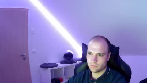 here4y online show from 03/24/26, 06:24