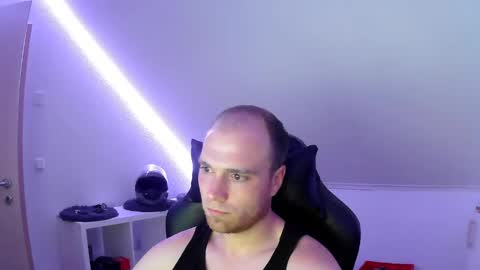here4y online show from 06/03/26, 06:57