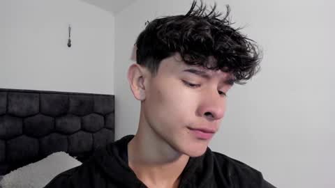 Noah online show from 01/03/25, 12:52