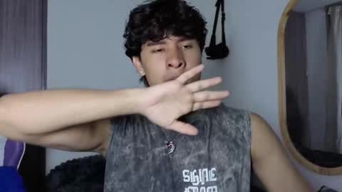 Noah online show from 12/17/25, 09:21