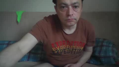 Snapshot of ja424387 chatting on 10/26/25, 05:57 Tomek online show from 10/26/25, 05:57