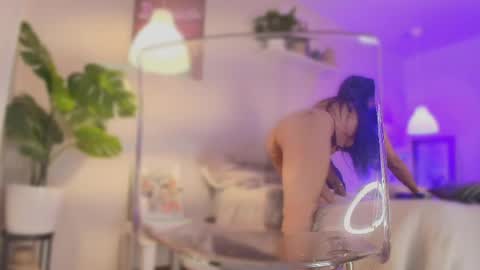 Jade online show from 04/23/26, 08:11