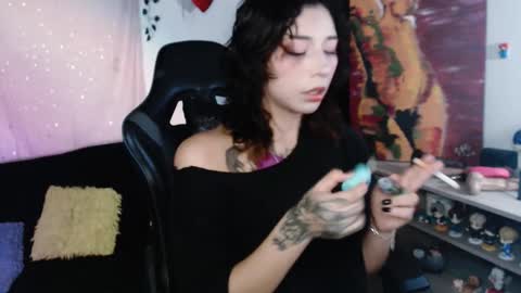 jade 18  online show from 03/22/26, 05:22