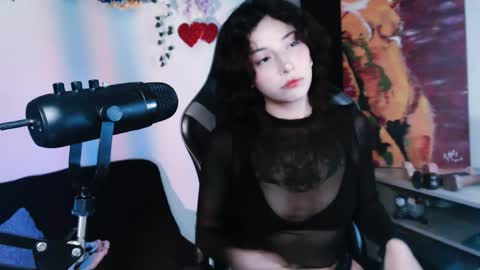 jade 18  online show from 04/24/26, 01:41