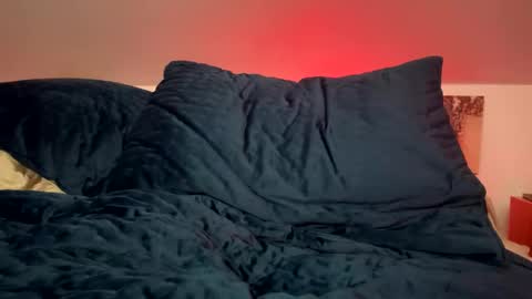 jac31313s online show from 11/24/25, 07:08