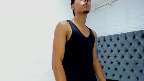 Snapshot of jaccock_4 chatting on 11/08/25, 04:23 Jacoock online show from 11/08/25, 04:23