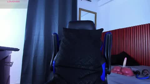   online show from 10/16/25, 02:51