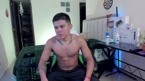 Snapshot of jack_castell chatting on 10/07/25, 11:07 JACK CASTELL online show from 10/07/25, 11:07