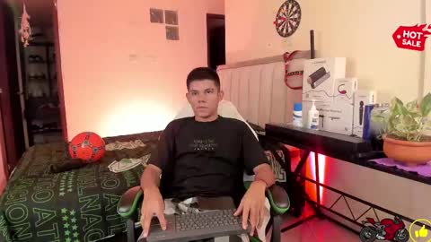Snapshot of jack_castell chatting on 10/08/25, 11:08 JACK CASTELL online show from 10/08/25, 11:08