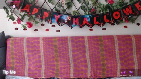 Snapshot of jack_emily11 chatting on 10/17/25, 05:04 Jack and Emily online show from 10/17/25, 05:04