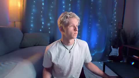 Snapshot of jack_frozt chatting on 07/19/26, 08:56 brestonsweet online show from 07/19/26, 08:56