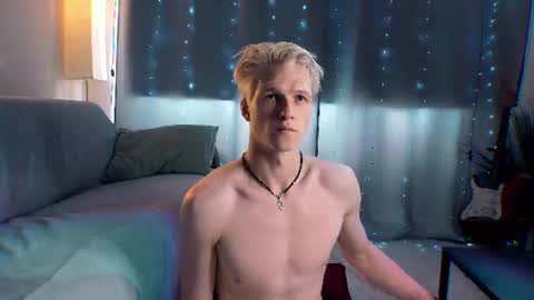 Snapshot of jack_frozt chatting on 07/20/26, 12:29 brestonsweet online show from 07/20/26, 12:29
