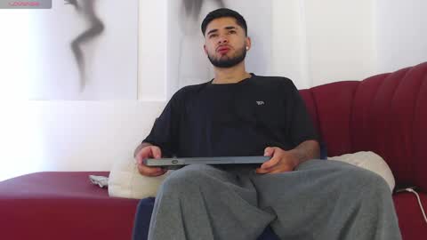    online show from 04/21/26, 12:22