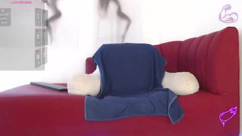    online show from 04/23/26, 03:03