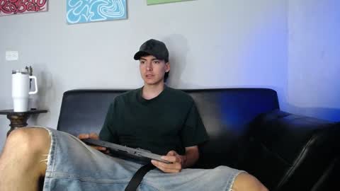 INDEPENDENT MODEL online show from 01/14/25, 02:22