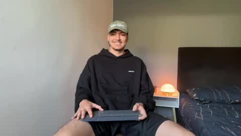Snapshot of jack_norizz chatting on 05/22/26, 12:11 INDEPENDENT MODEL online show from 05/22/26, 12:11