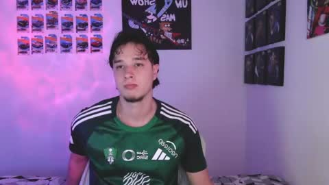 Snapshot of jack_walker190 chatting on 07/08/26, 05:34 J online show from 07/08/26, 05:34