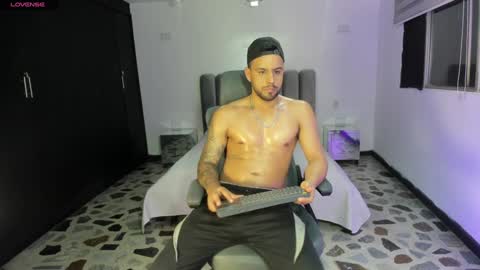 Jack White online show from 12/28/24, 03:26