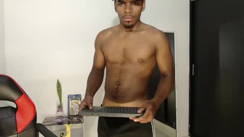 Snapshot of jackboy_22 chatting on 05/06/26, 12:10 Jack online show from 05/06/26, 12:10
