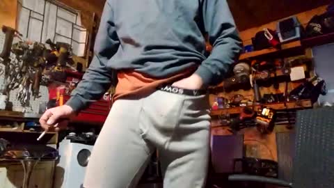 Dess online show from 12/21/24, 01:47