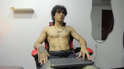 Snapshot of jackestaylor chatting on 10/23/25, 05:07 Jackes Taylor online show from 10/23/25, 05:07