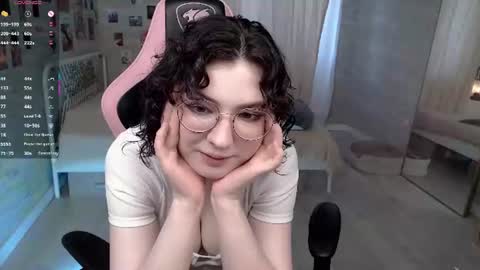 Snapshot of jackieapplepie chatting on 07/09/26, 07:45 JackieApplePie online show from 07/09/26, 07:45