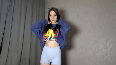 Snapshot of jackkading chatting on 12/22/25, 05:43 Lisa online show from 12/22/25, 05:43