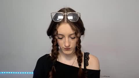 Snapshot of jackkading chatting on 01/08/26, 01:02 Lisa online show from 01/08/26, 01:02