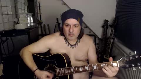 Jack independent model  online show from 03/17/26, 09:18