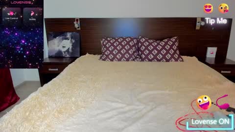 Snapshot of jacksallyevans chatting on 01/21/25, 01:11 sallyevans online show from 01/21/25, 01:11