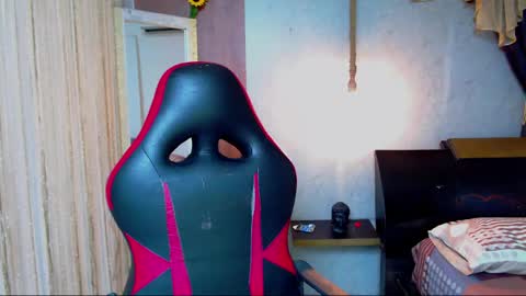 JAKSON online show from 04/14/26, 09:37