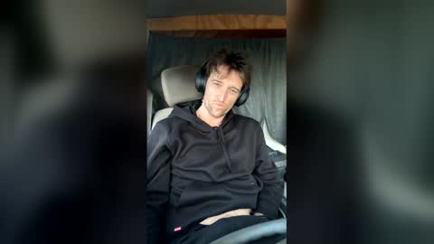 jacksonbutts online show from 05/04/26, 09:55
