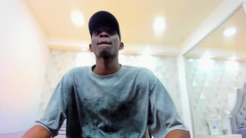 Snapshot of jacksonmuller_ chatting on 01/17/25, 03:32 Jackson online show from 01/17/25, 03:32