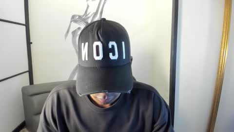 Snapshot of jacksonmuller_ chatting on 10/09/25, 01:20 Jackson online show from 10/09/25, 01:20