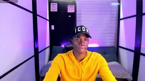 Snapshot of jacksonmuller_ chatting on 11/13/25, 02:05 Jackson online show from 11/13/25, 02:05