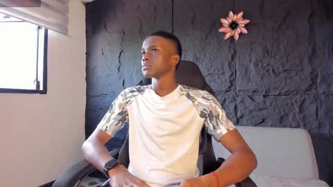 Snapshot of jacksonmuller_ chatting on 11/25/25, 01:00 Jackson online show from 11/25/25, 01:00