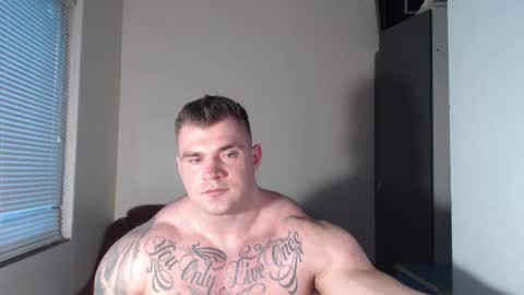 Snapshot of jackyhuge chatting on 01/08/25, 01:31 Jacky online show from 01/08/25, 01:31
