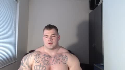 Snapshot of jackyhuge chatting on 02/03/25, 10:36 Jacky online show from 02/03/25, 10:36