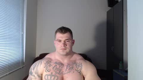 Snapshot of jackyhuge chatting on 02/04/25, 01:06 Jacky online show from 02/04/25, 01:06