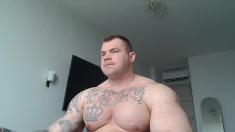 Snapshot of jackyhuge chatting on 06/10/26, 02:05 Jacky online show from 06/10/26, 02:05
