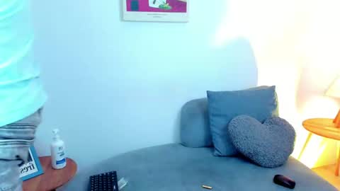 Snapshot of jacob_colliins chatting on 05/28/26, 02:53 jacob_colliins online show from 05/28/26, 02:53