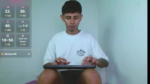 Snapshot of jacob_twink_ec chatting on 12/18/25, 12:17 Jacob online show from 12/18/25, 12:17