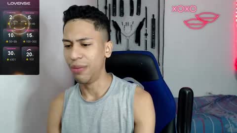 Snapshot of jacob_wolf_xxx chatting on 10/22/25, 11:43 jacob online show from 10/22/25, 11:43