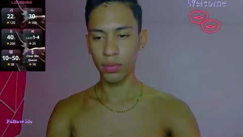 Snapshot of jacob_wolf_xxx chatting on 12/14/25, 12:05 jacob online show from 12/14/25, 12:05